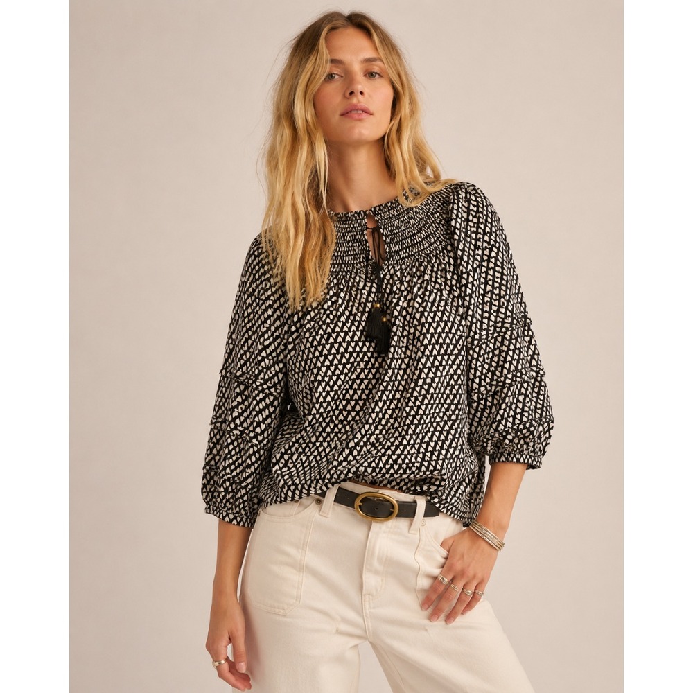 NWT Ivy Jane Blouse Top Sz S/M Black Heart Print Smocked Neck Baloon Sleeve